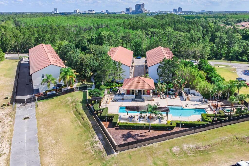 Vibrant 4Br Family Townhome 1 Mile From Disney World And Disney Springs Орландо Экстерьер фото